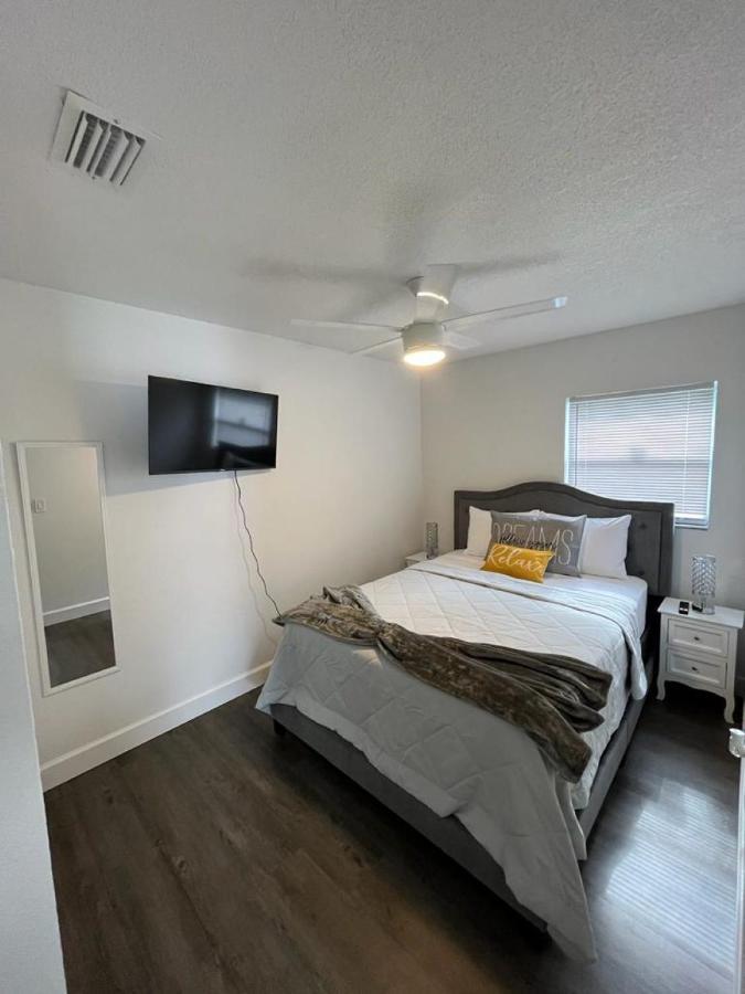 Incredible Comfortable Apartments Near The Airport And Beaches Tampa Exterior photo