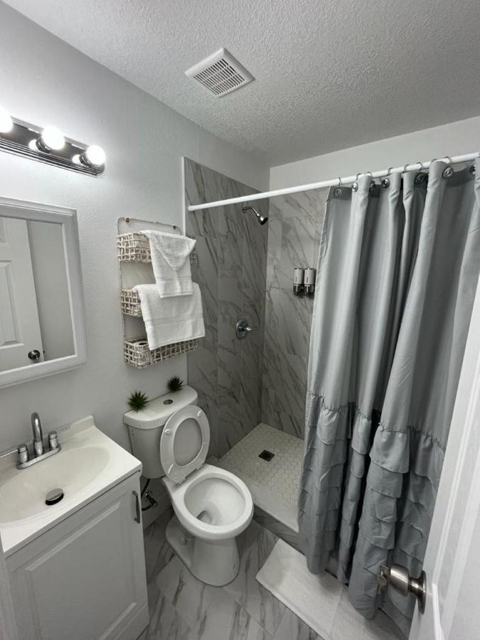 Incredible Comfortable Apartments Near The Airport And Beaches Tampa Exterior photo