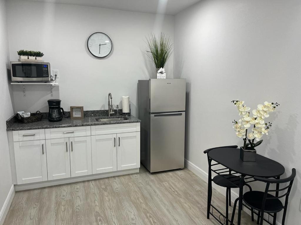 Incredible Comfortable Apartments Near The Airport And Beaches Tampa Exterior photo
