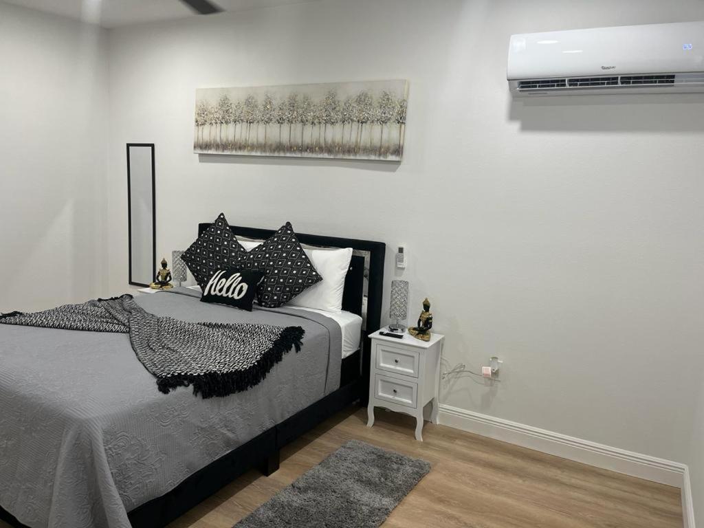 Incredible Comfortable Apartments Near The Airport And Beaches Tampa Exterior photo